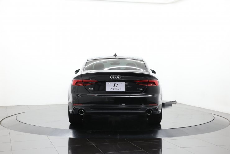 アウディ A5スポーツバック 2.0 TFSIスポーツ SラインPKG シート