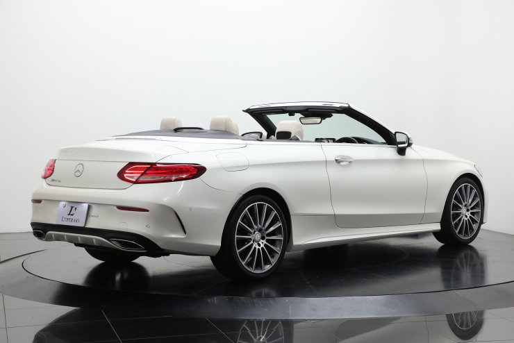メルセデスベンツ Cクラス C180カブリオレ スポーツ 有償色 白革 青幌