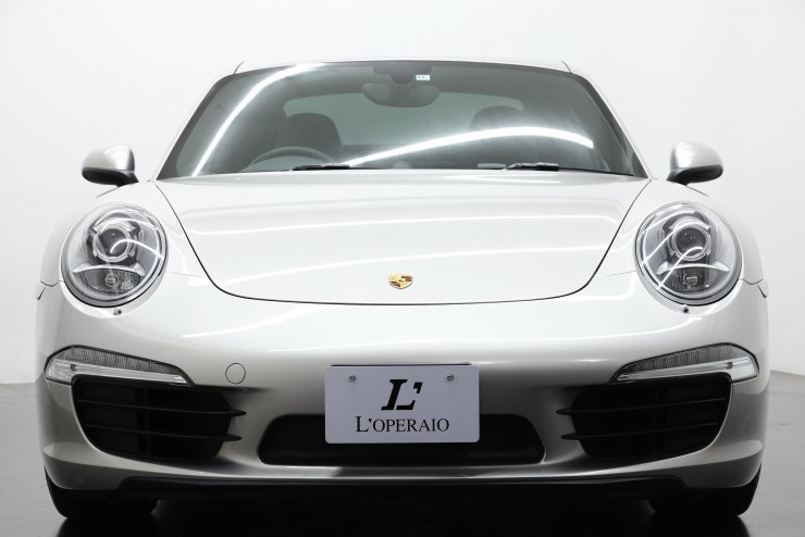 ポルシェ 911(Type991) Carrera PDK 希少カラー（プラチナ