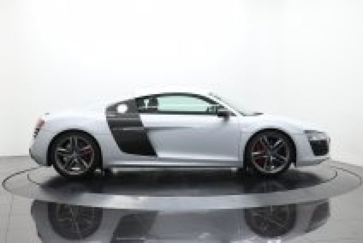 audi R8 純正カーボンドアハンドル 左ハンドル用 初回限定盤