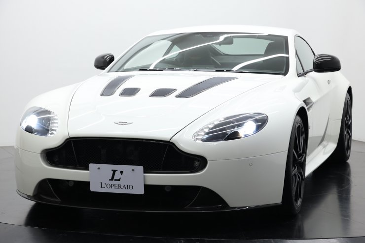 アストンマーティン V12 ヴァンテージ S スポーツシフトIII 最終モデル
