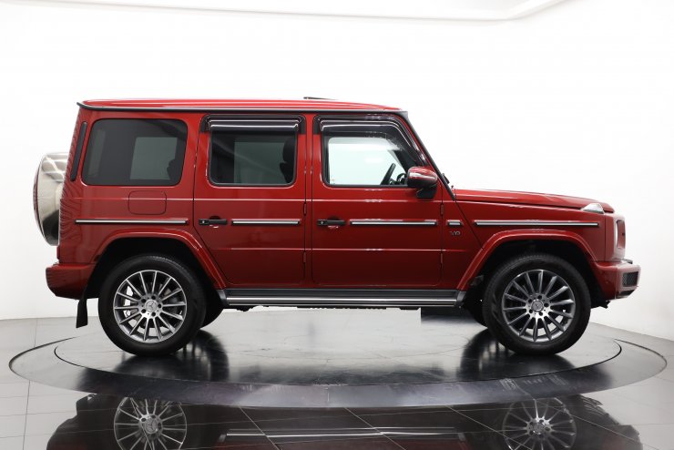 メルセデスベンツ Gクラスロング G550 オプションカラー「ヒヤシンス
