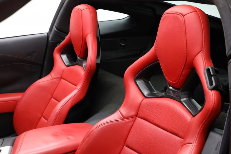 シボレー コルベット Z51 Coupe 7MT 正規ディーラー車 トーチレッド 
