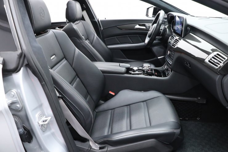 AMG CLSクラス CLS63 S 4マチック ShootingBreak 後期モデル ブラック