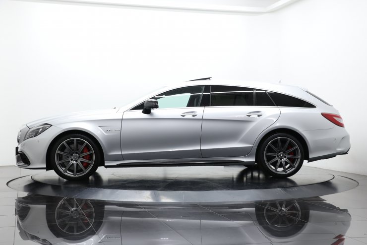 AMG CLSクラス CLS63 S 4マチック ShootingBreak 後期モデル ブラック