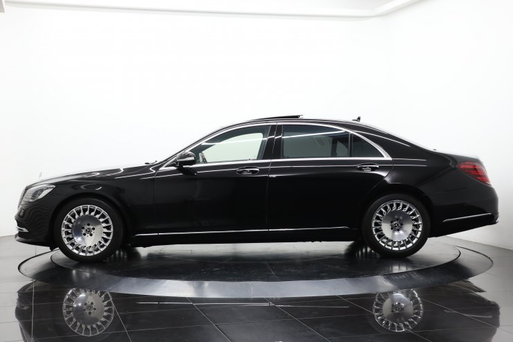 メルセデスベンツ Sクラス S560 Chauffeured Limited 特別仕様車