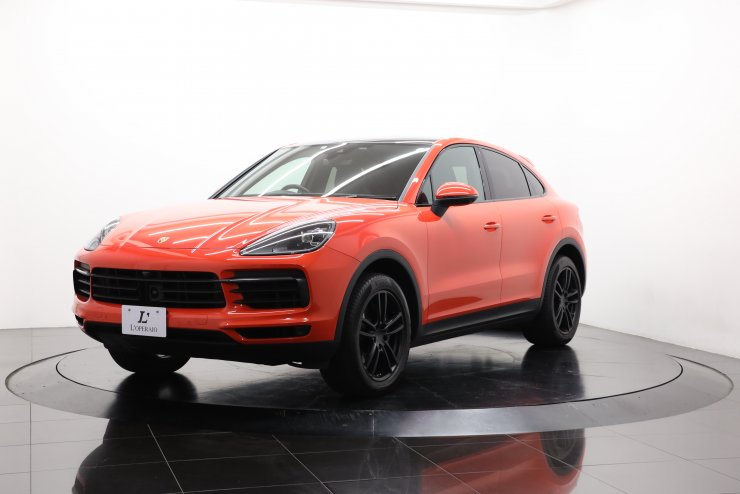 ポルシェ カイエン クーペ 4人乗り仕様 有償色 ラバオレンジ スポーツ