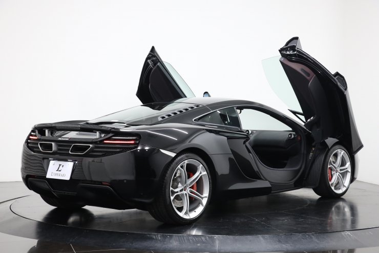 マクラーレン MP4-12C 3.8 有償色 黒ハーフ革 純正19インチSL