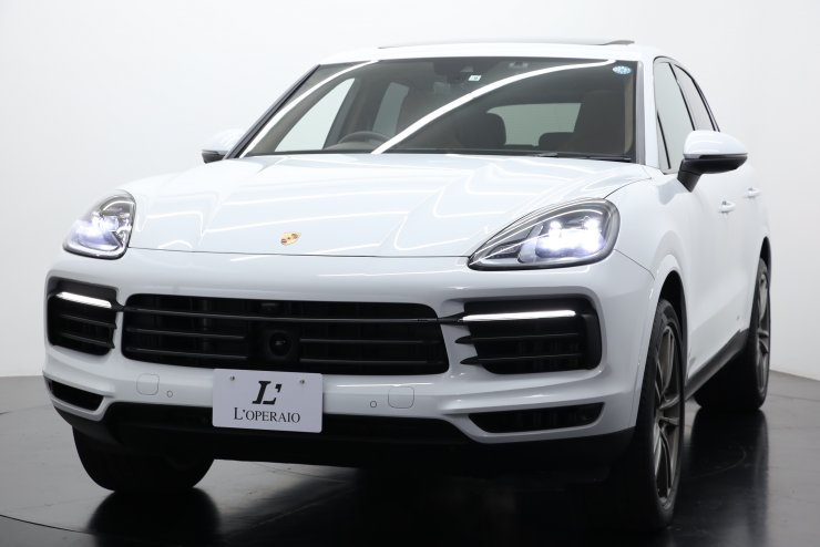 ポルシェ カイエン Platinum Edition Tip-S 1オーナー ブラウン