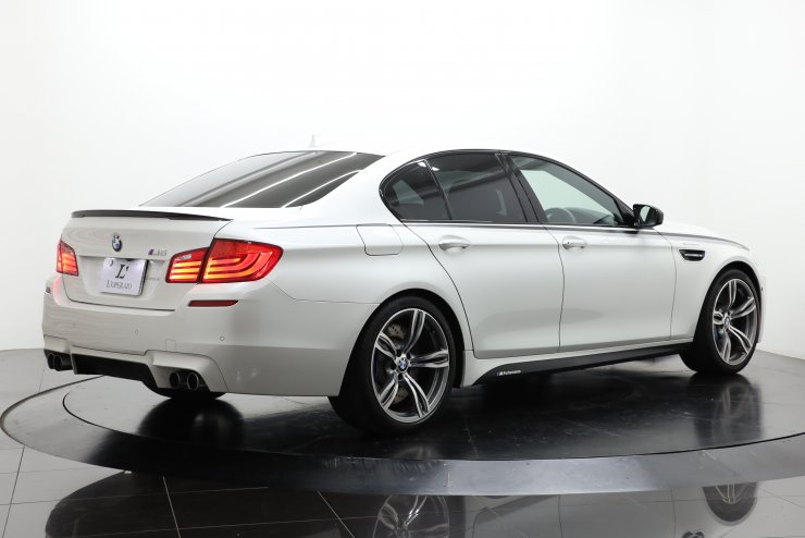 BMW M5 E60 ダイナモ 新品未使用 BMW M5 E60 ダイナモ 新品未使用