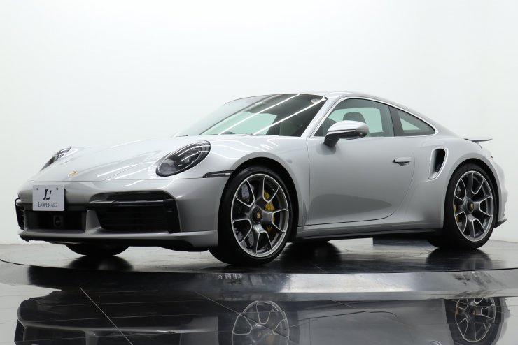 ポルシェ 911(Type992) Turbo S PDK ワンオーナー アイランドグリーン