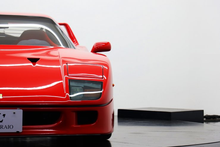 フェラーリ F40 【SPECIAL STOCK】1990年モデル 後期キャタライザー付