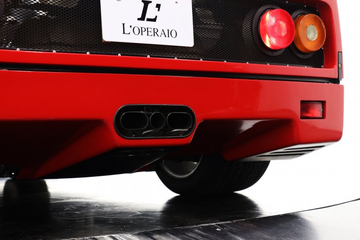 フェラーリ F40 【SPECIAL STOCK】1990年モデル 後期キャタライザー付