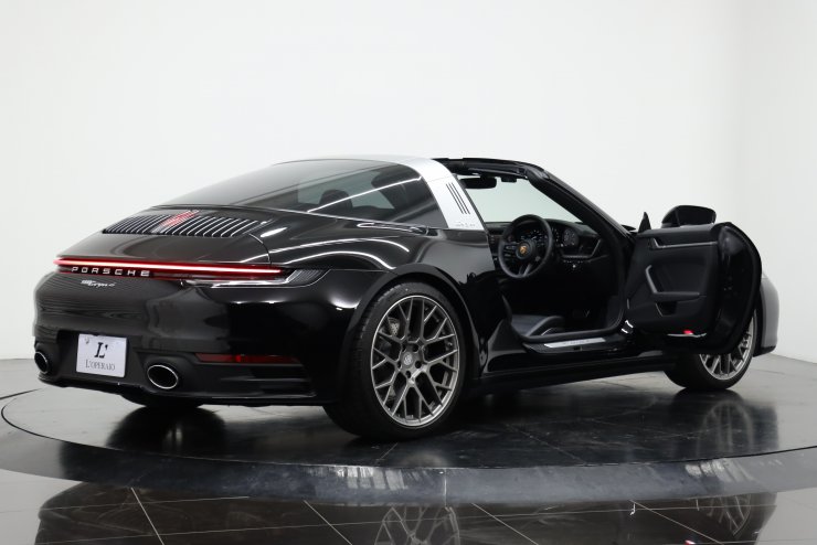 ポルシェ 911(Type992) Targa 4 PDK ワンオーナー 赤幌 スポーツクロノ