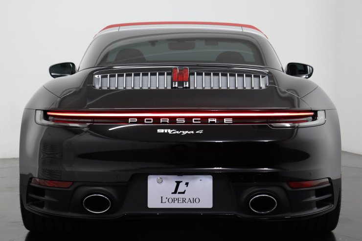 ポルシェ 911(Type992) Targa 4 PDK ワンオーナー 赤幌 スポーツクロノ