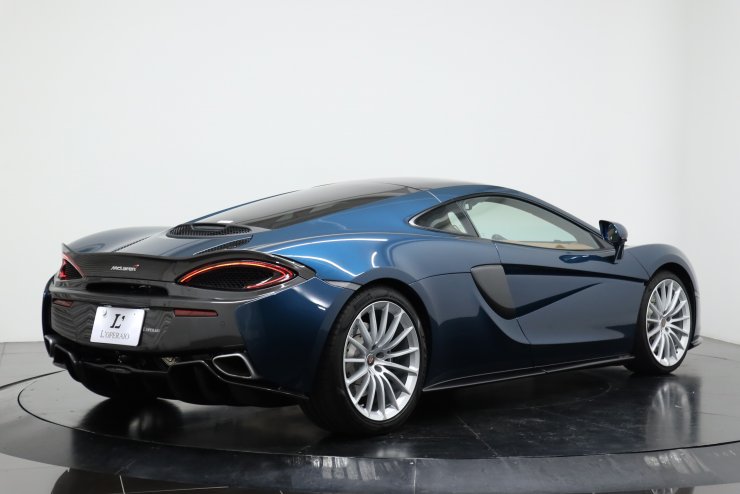 マクラーレン 570GT 左H スペシャルペイント サドルタンレザー By 