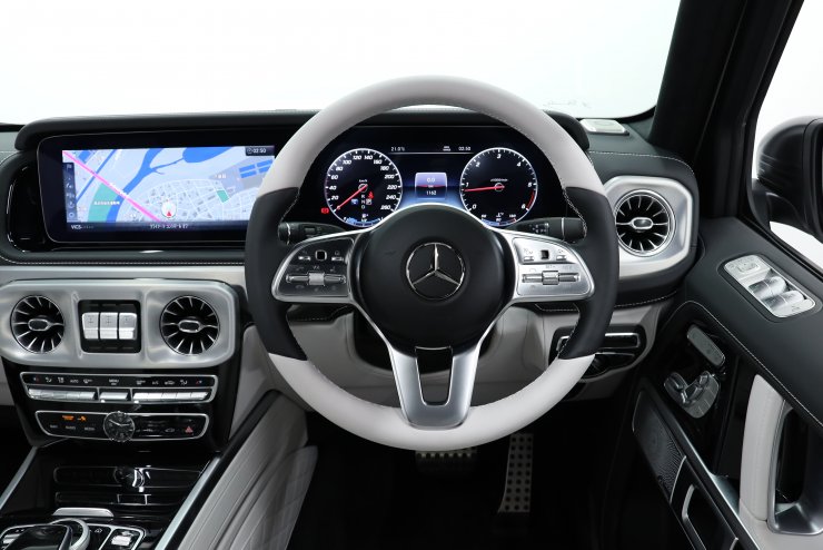 メルセデスベンツ Gクラスロング G400d エディション マグノホワイト