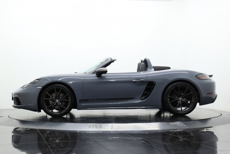 大幅値下げ 完全動作品 1/10 TA05 ポルシェ ポルシェ 718 ボクスターT 6MT ワンオーナー 左ハンドル