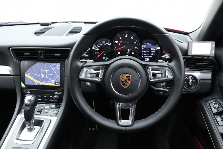 ポルシェ 911(Type991) Carrera PDK 後期 ワンオーナー 有償色