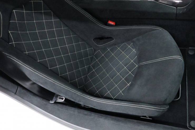 ランボルギーニ ガヤルド LP560‐2 50°アニヴェルサリオ 6MT 世界限定90