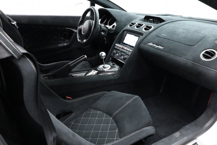 ランボルギーニ ガヤルド LP560‐2 50°アニヴェルサリオ 6MT 世界限定90