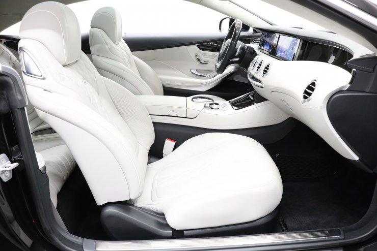 メルセデスベンツ Sクラス S550 4MATIC Coupe AMG-Line レザー