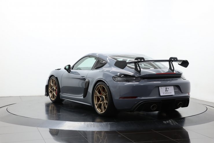 ポルシェ 718 Cayman GT4 RS PDK ヴァイザッハパッケージ 右ハンドル
