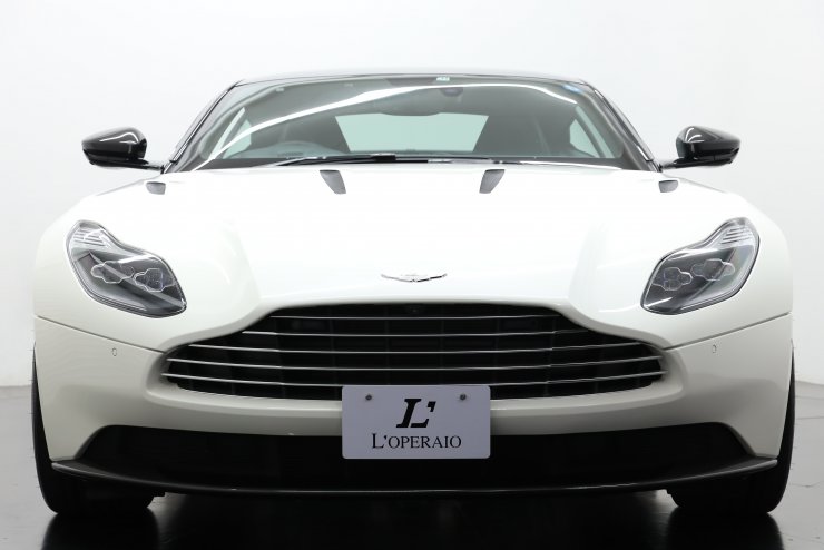 アストンマーティン DB11 V12 Coupe 有償色 ブラックレザー 純正20