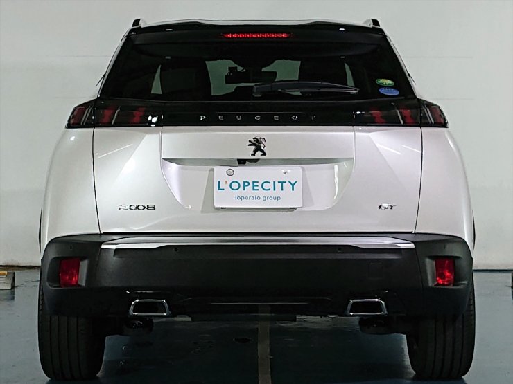 プジョー 2008 SUV2008 GT アダプティブクルコン アンビエント