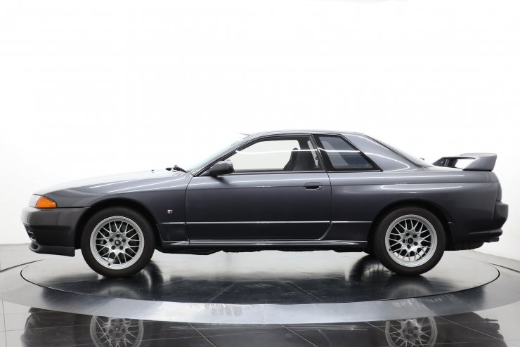 日産 スカイラインGT-R V-specⅡ R32 4WD 修復歴無 記録簿多数 NISMO製 