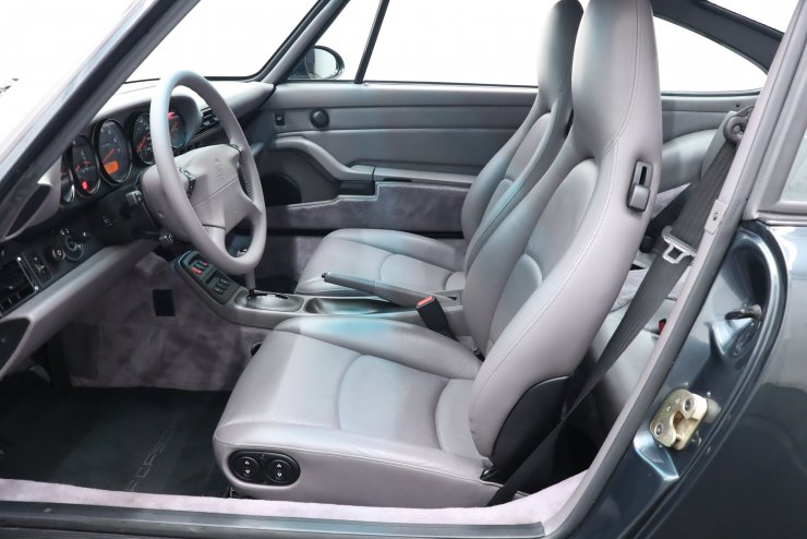 ポルシェ 911(Type993) Carrera Tip-S 前期モデル 1オーナー 走行8,000