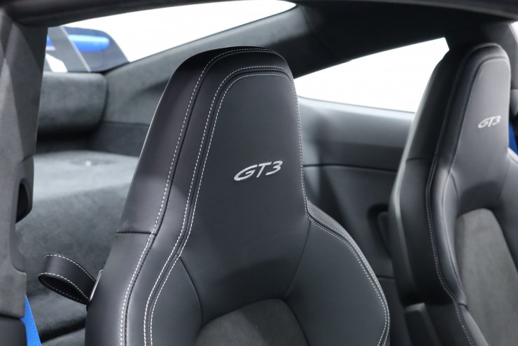 ポルシェ 911(Type992) GT3 PDK スペシャルカラー クロノPKG フロント