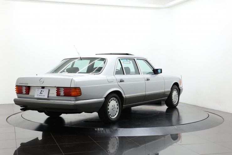 メルセデスベンツ Sクラス 560SEL 正規ディーラー W126最終
