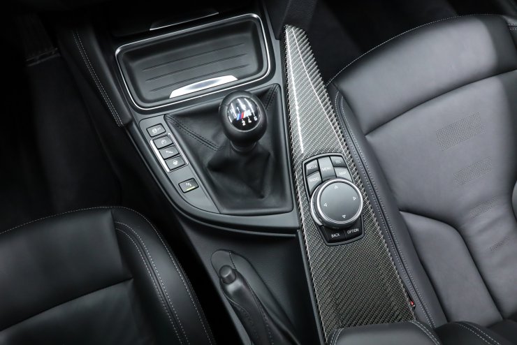 BMW M4 クーペ 6MT コンフォートアクセス カーボンインテリアトリム 