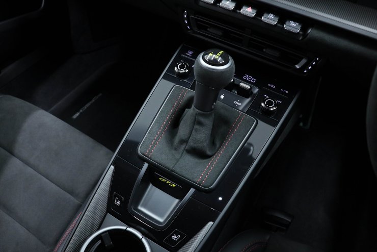 ポルシェ 911(Type992) GT3 PDK 有償色 カーボンルーフ フロント