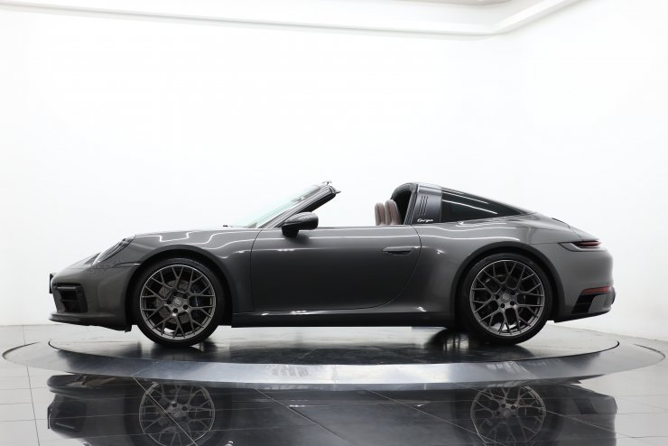 ポルシェ 911 タルガ 4 ポルシェ 911タルガ4 GTS PDK GTSインテリア