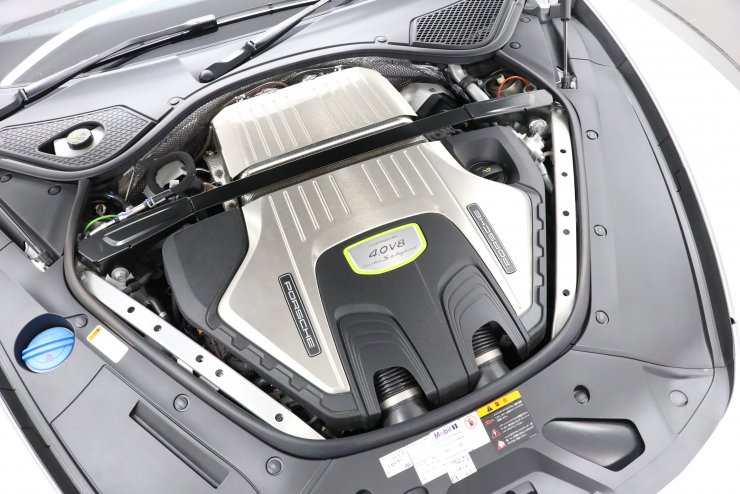 ポルシェ パナメーラ ターボS Eハイブリッド PDK スポーツクロノPKG