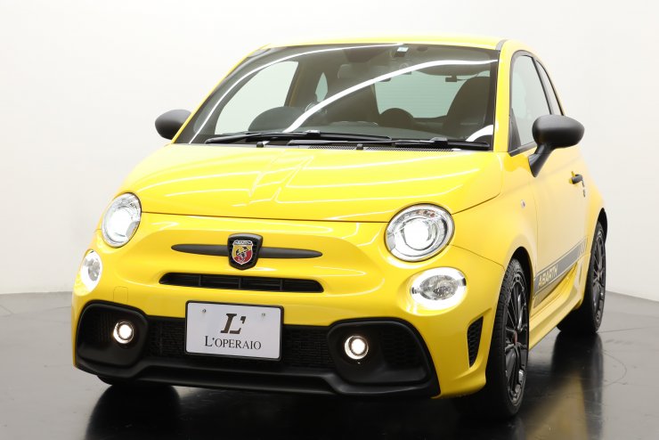 アバルト 595 コンペティツィオーネ 5MT 最終モデル 有償色 ブレンボ