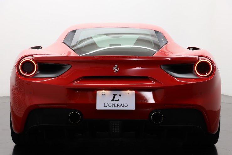 フェラーリ 488 GTB サスペンションリフト カーボン(LED