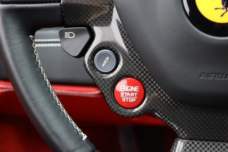 Ferrari 488GTB メーカーオプション純正カーボンパドル フェラーリ 488 GTB サスペンションリフト カーボン(LED
