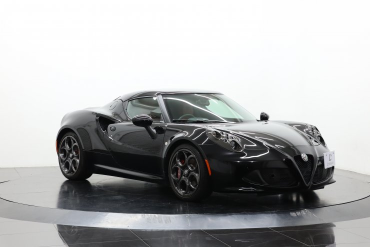 アルファロメオ 4C Coupe 赤革 スポーツパッケージ レザーパッケージ