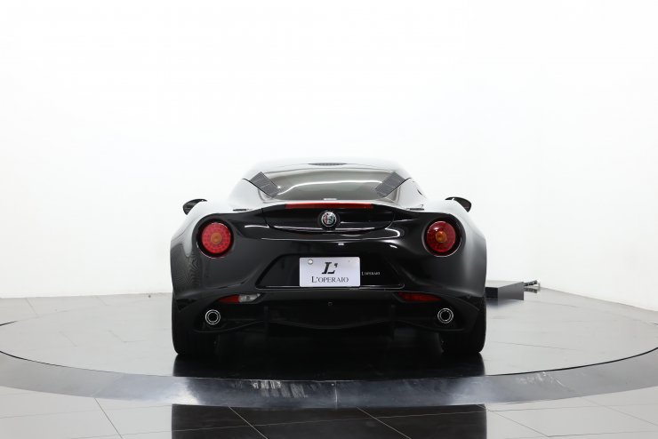 アルファロメオ 4C Coupe 赤革 スポーツパッケージ レザーパッケージ