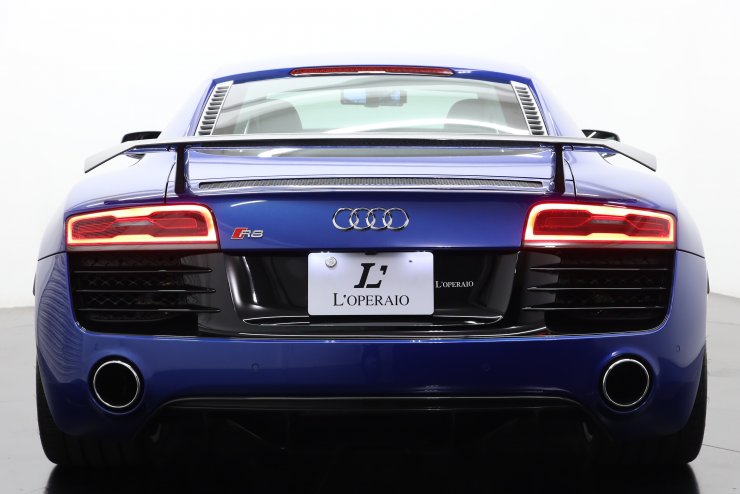 アウディ R8 5.2FSI V10 Quattro 後期モデル 左ハンドル