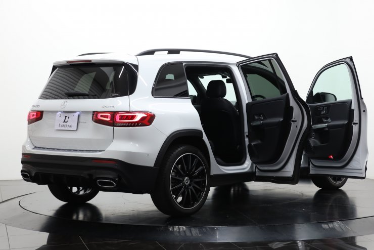 メルセデスベンツ GLBクラス GLB250 4マチックスポーツ AMGライン 1