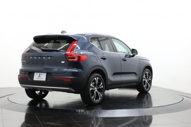 ボルボ XC40 リチャージプラグインハイブリッド T5インスク