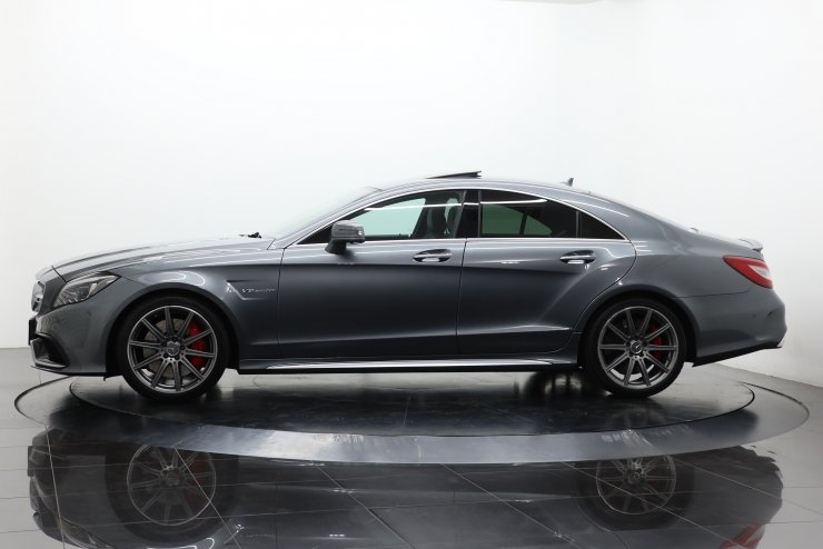 AMG CLSクラス CLS63 S 右ハンドル 後期 保証付き ガラス