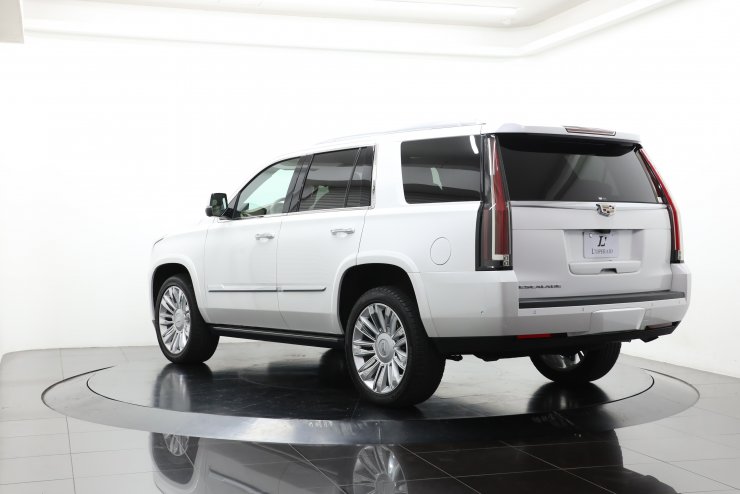 キャデラック エスカレード プラチナム 1オーナー 正規ディーラー車