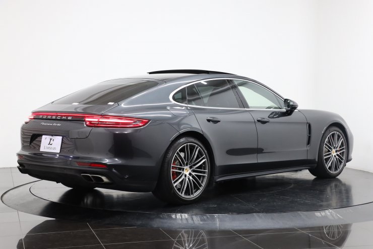 ポルシェ パナメーラ turbo PDK 左ハンドル 純正21インチアルミ