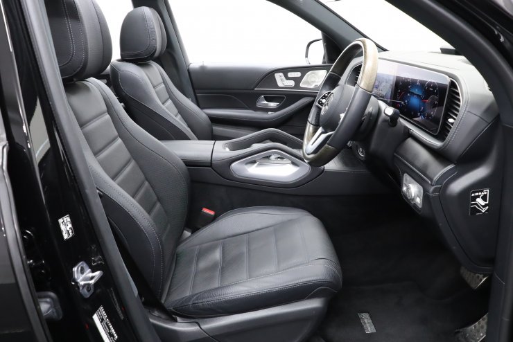 アクアネオンアートローファン様‼️専用‼️AMG21◼️GLS400d◼️スタッドレス◼️ メルセデスベンツ GLSクラス GLS400d 4マチック AMGライン 有償色 黒革