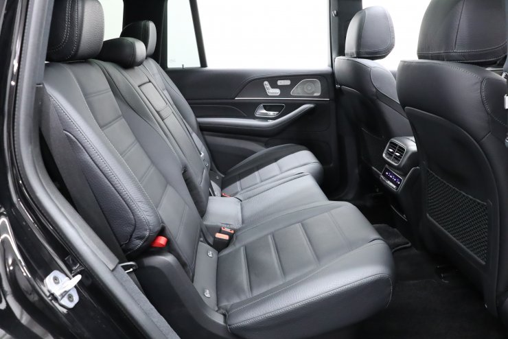 メルセデスベンツ GLSクラス GLS400d 4マチック AMGライン 有償色 黒革